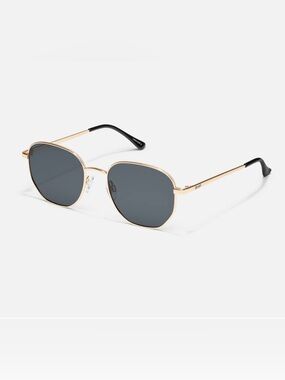 Quay Australia Unisex Big Time Sunglasses Gold Fame Smoke Polarized Lens